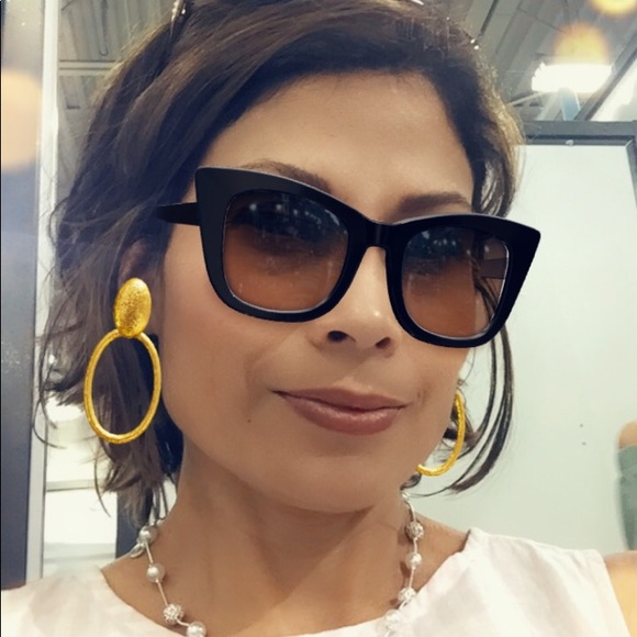 Meet your Posher, Lucy - Picture 2 of 2